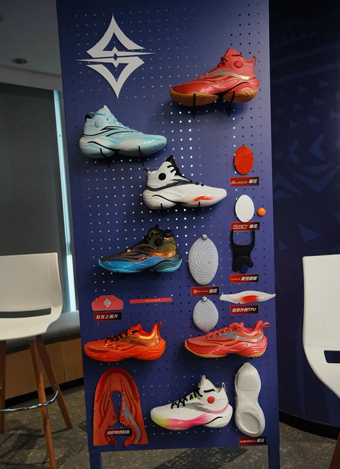 ANTA 3 ASTONISHING SNEAKERS!