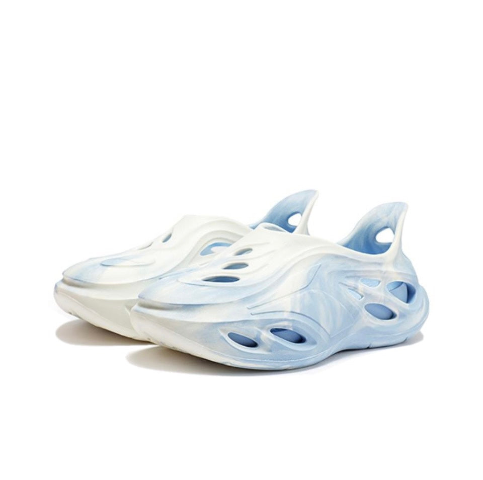 361° Swimming Whale 1 ‘White and Blue' - Kicksown store