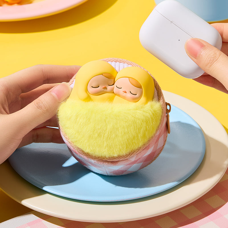 POP MART PUCKY Egg Bean Collection Beech Earphone Case