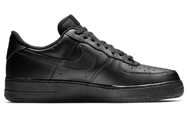 Nike Air Force 1 'Triple Black'