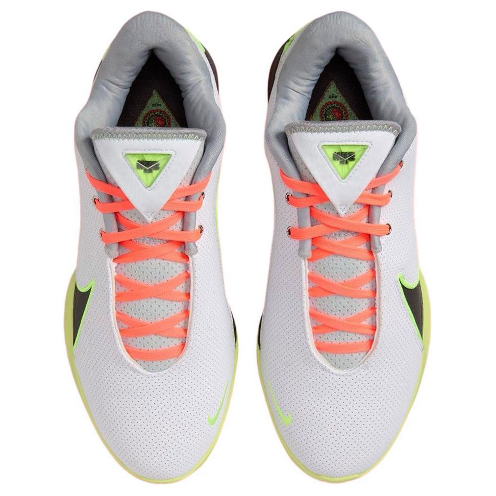 Nike LeBron 22 'Moonlight'