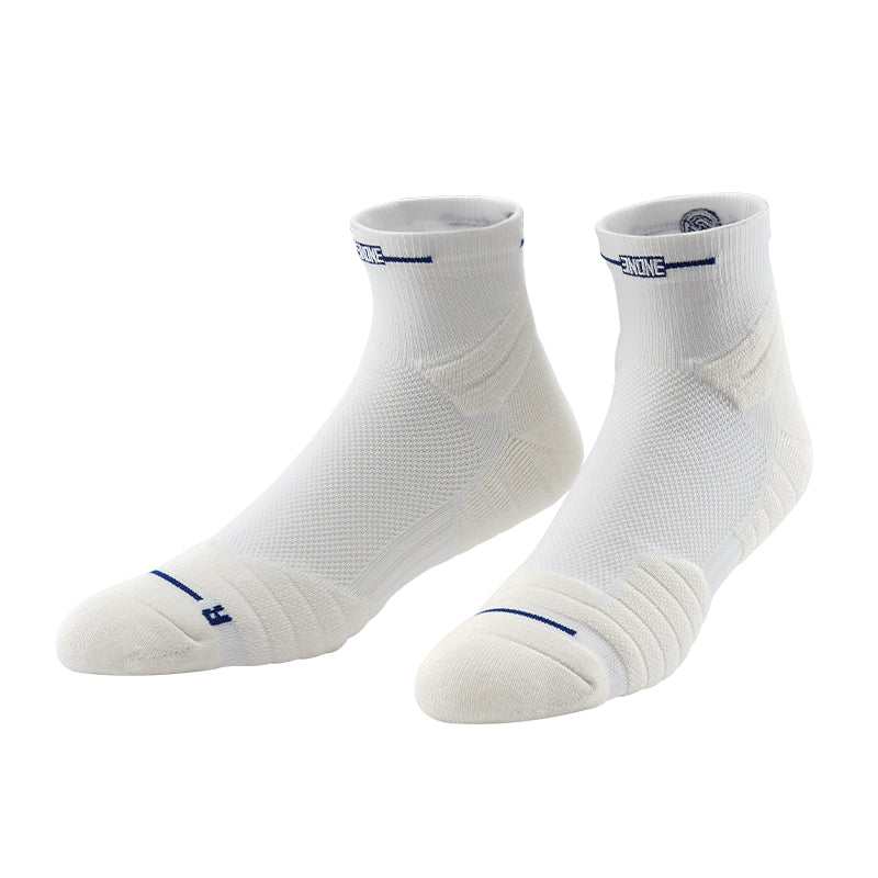 Uzis Basketball Socks 'Bullfight 2.0'