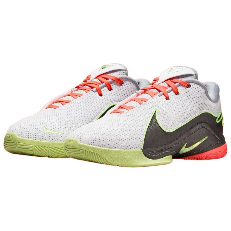 Nike LeBron 22 'Moonlight'