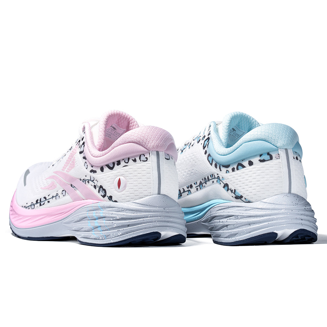 Volanti Panda 'Blue Pink Mismatch' | Running Shoes
