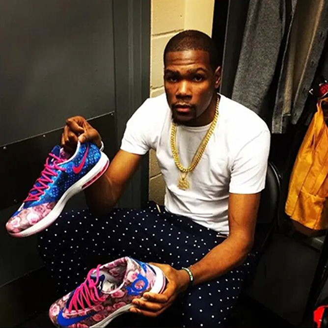 NIKE KD6 復刻版 KD 6「AUNT PEARL」の復刻が決定！