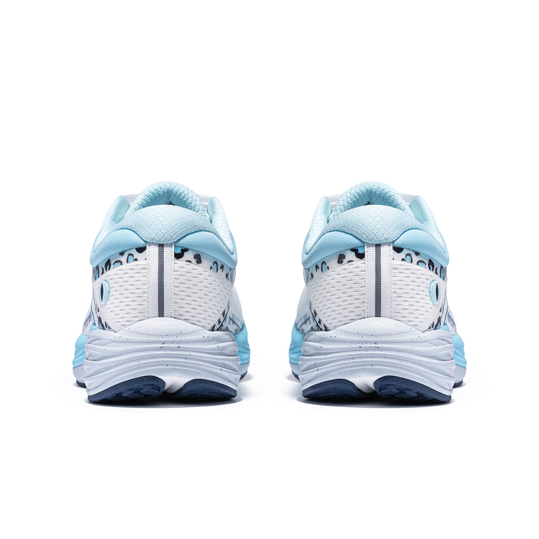 Volanti Panda 'Blue Pink Mismatch' | Running Shoes