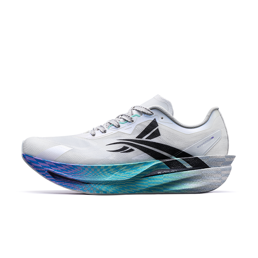 Volanti Chasing Moon Northern Star running shoes