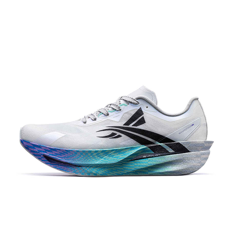 Volanti Chasing Moon 'Northern Star' | Running Shoes