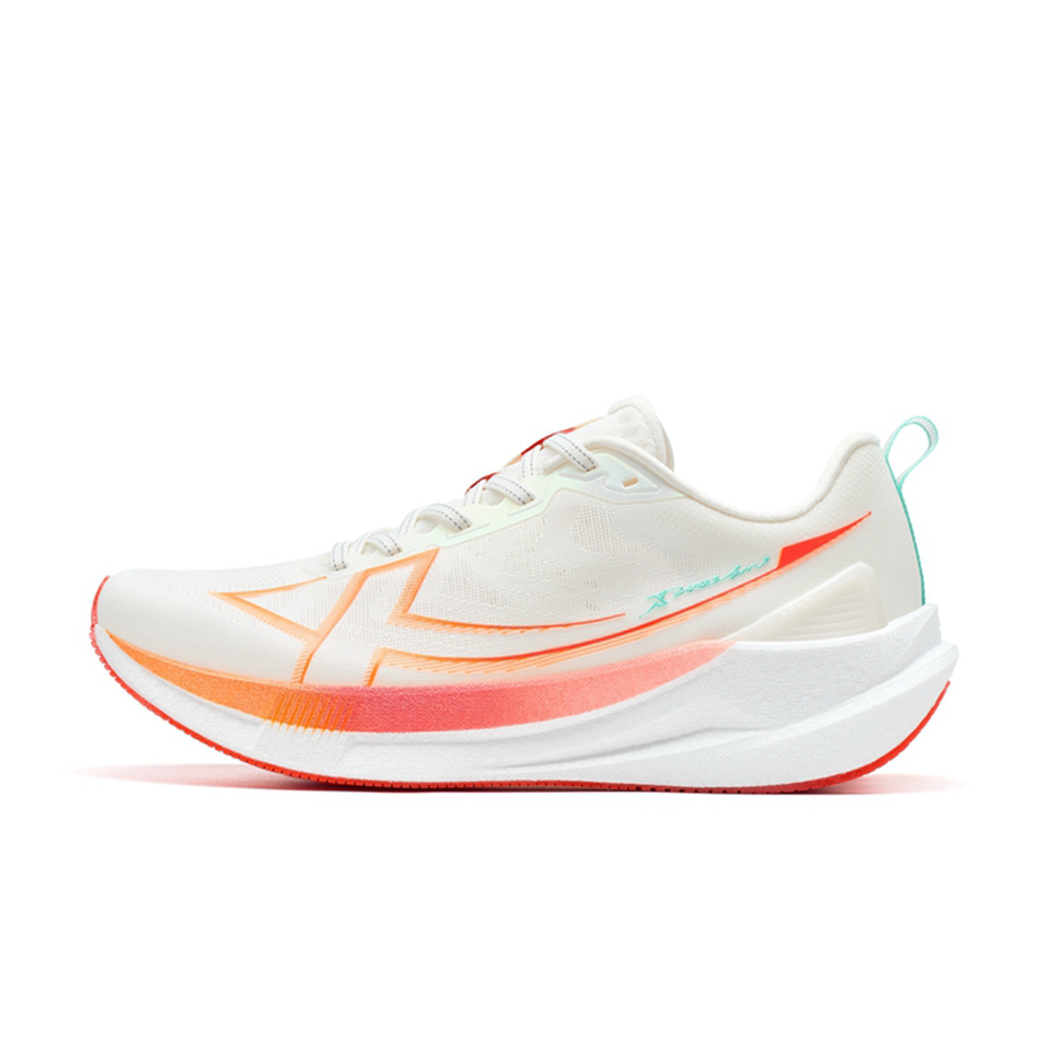XTEP 2000km 5.0 'White Orange' XTEP 2000km 5.0 'White Orange'