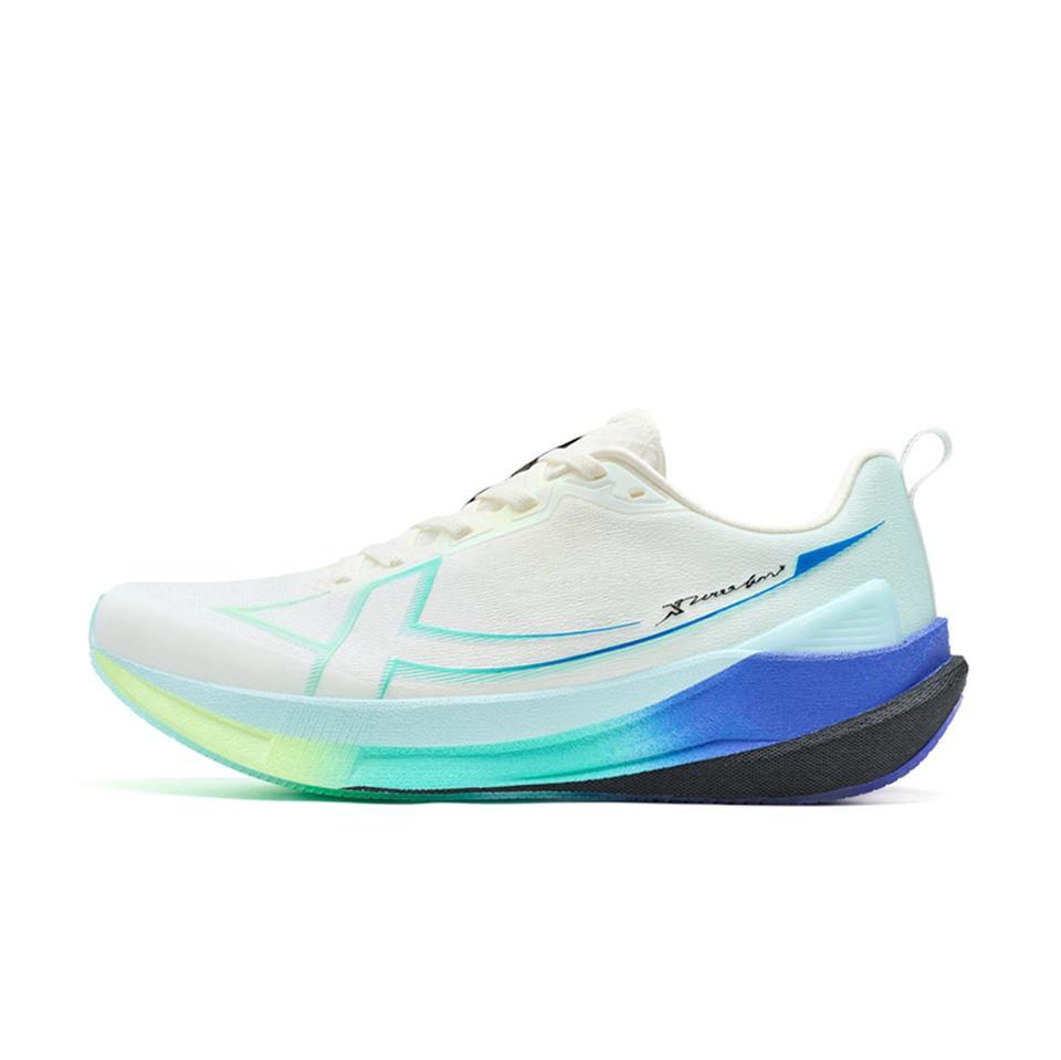 XTEP 2000km 5.0 'White Blue'