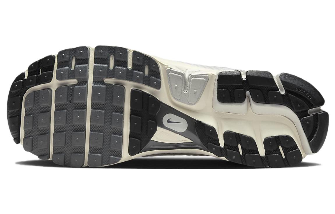 Nike Zoom Vomero 5 'Platinum Tint'