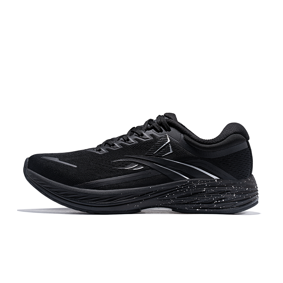 Volanti Panda 'Black' | Running Shoes