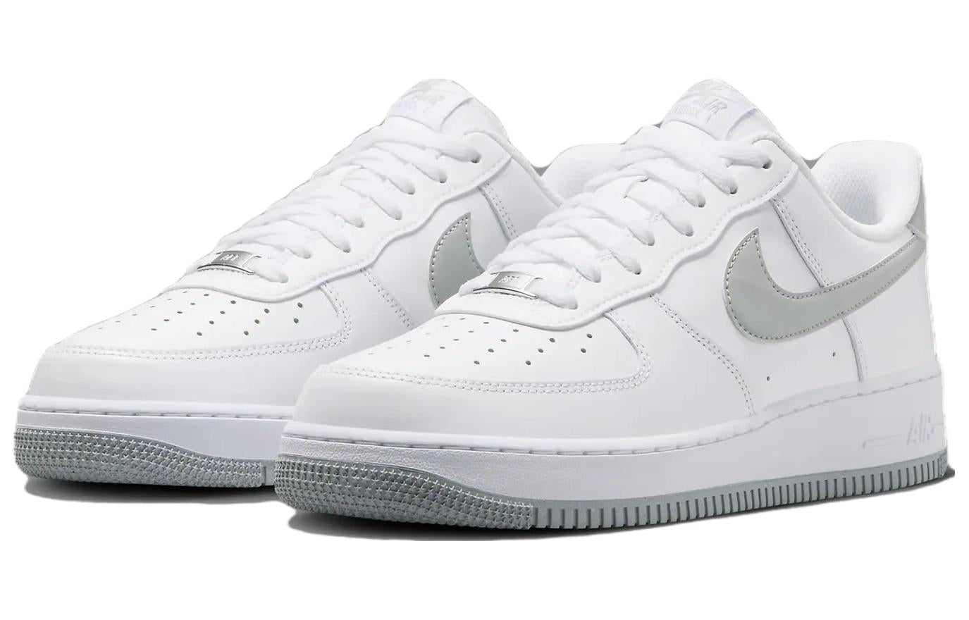 チ*ド様 ナイキエアフォース1 White/Light Smoke Grey\