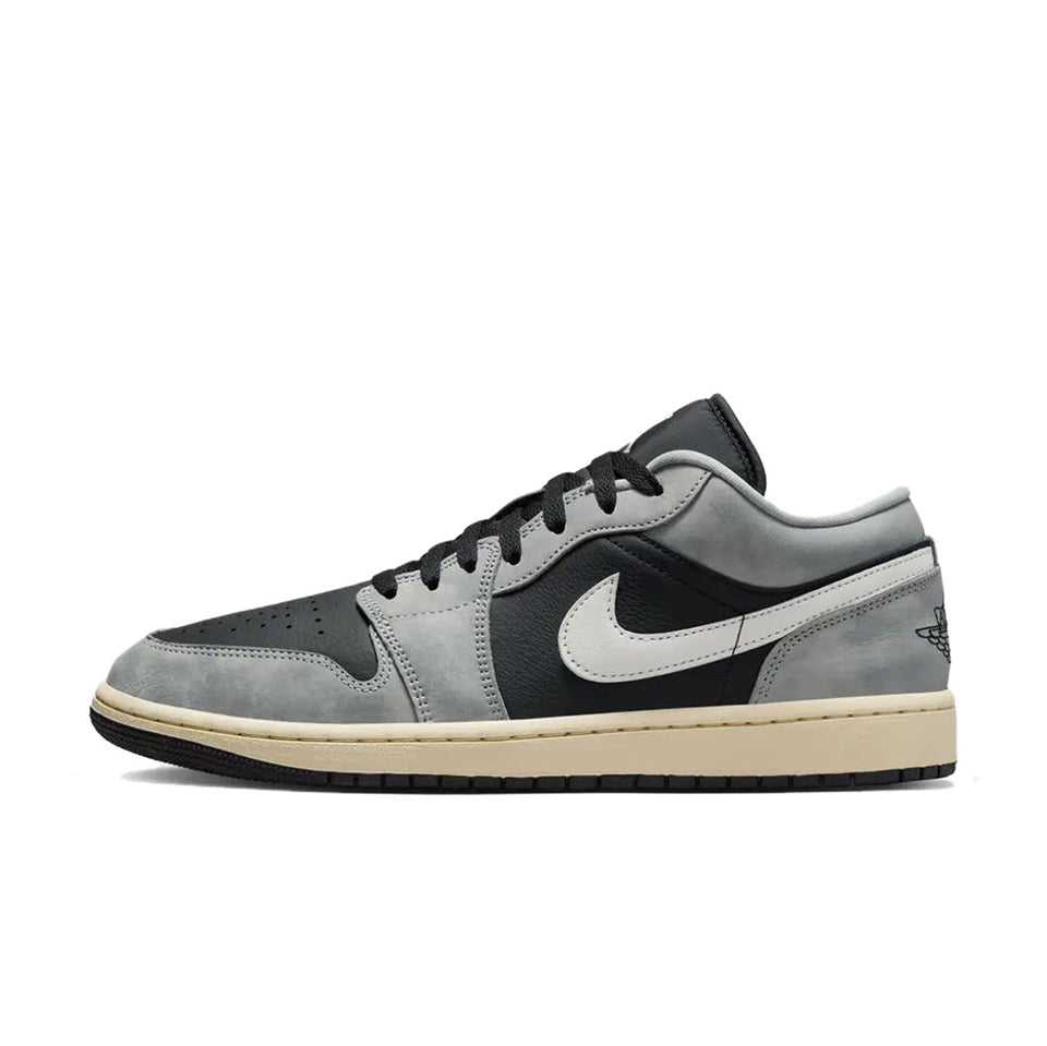 Jordan Air Jordan 1 'Light Smoke Grey'