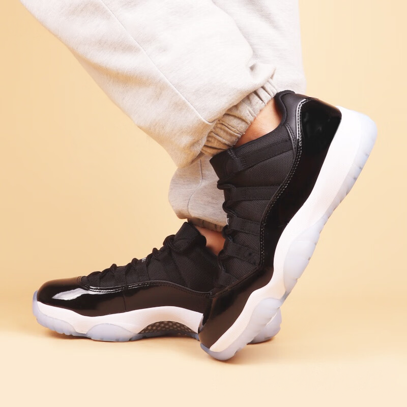 jordan 11 gs space jam