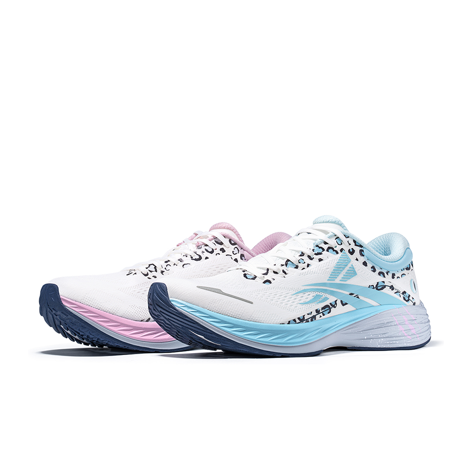 Volanti Panda 'Blue Pink Mismatch' | Running Shoes