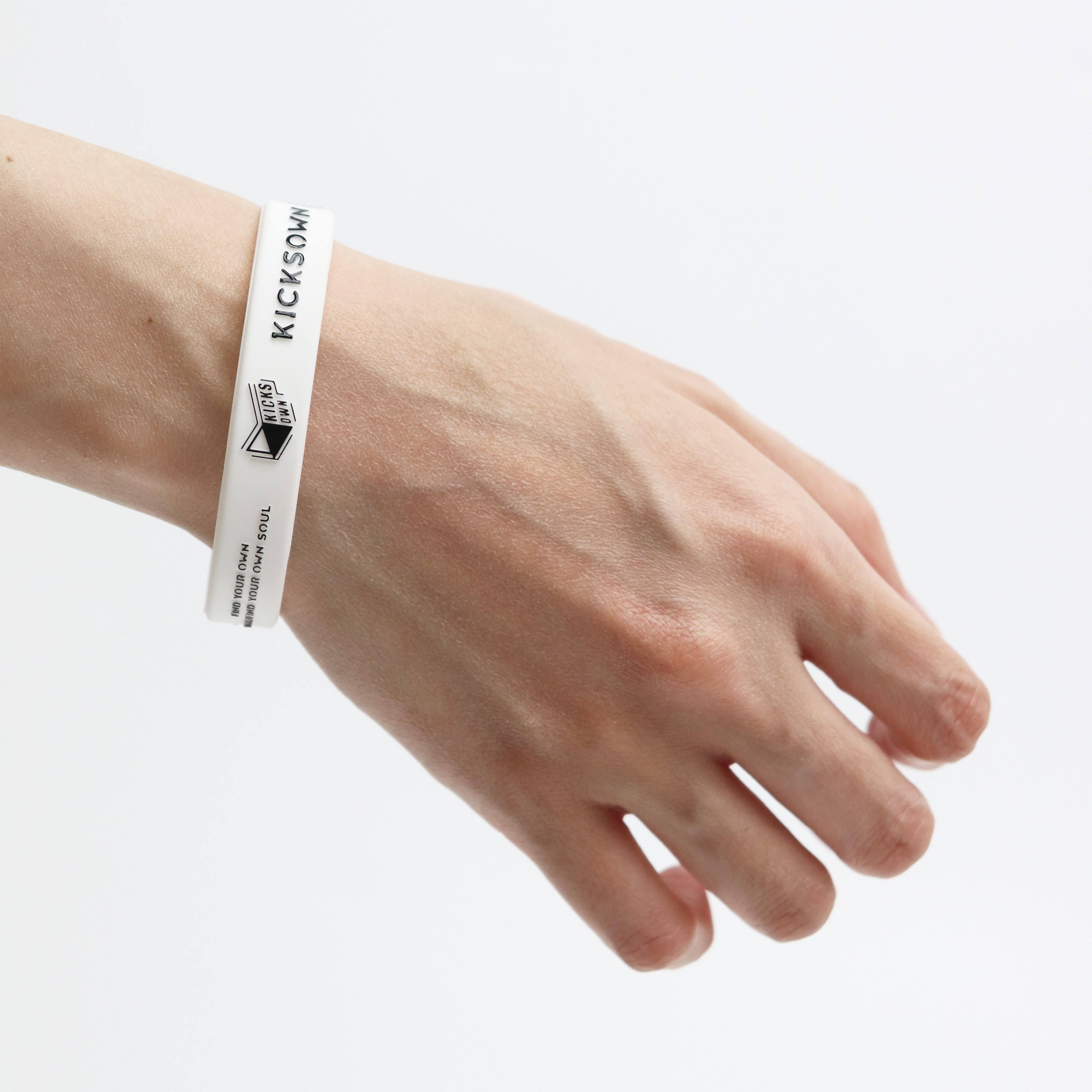 [KICKSOWN] Sports bracelets