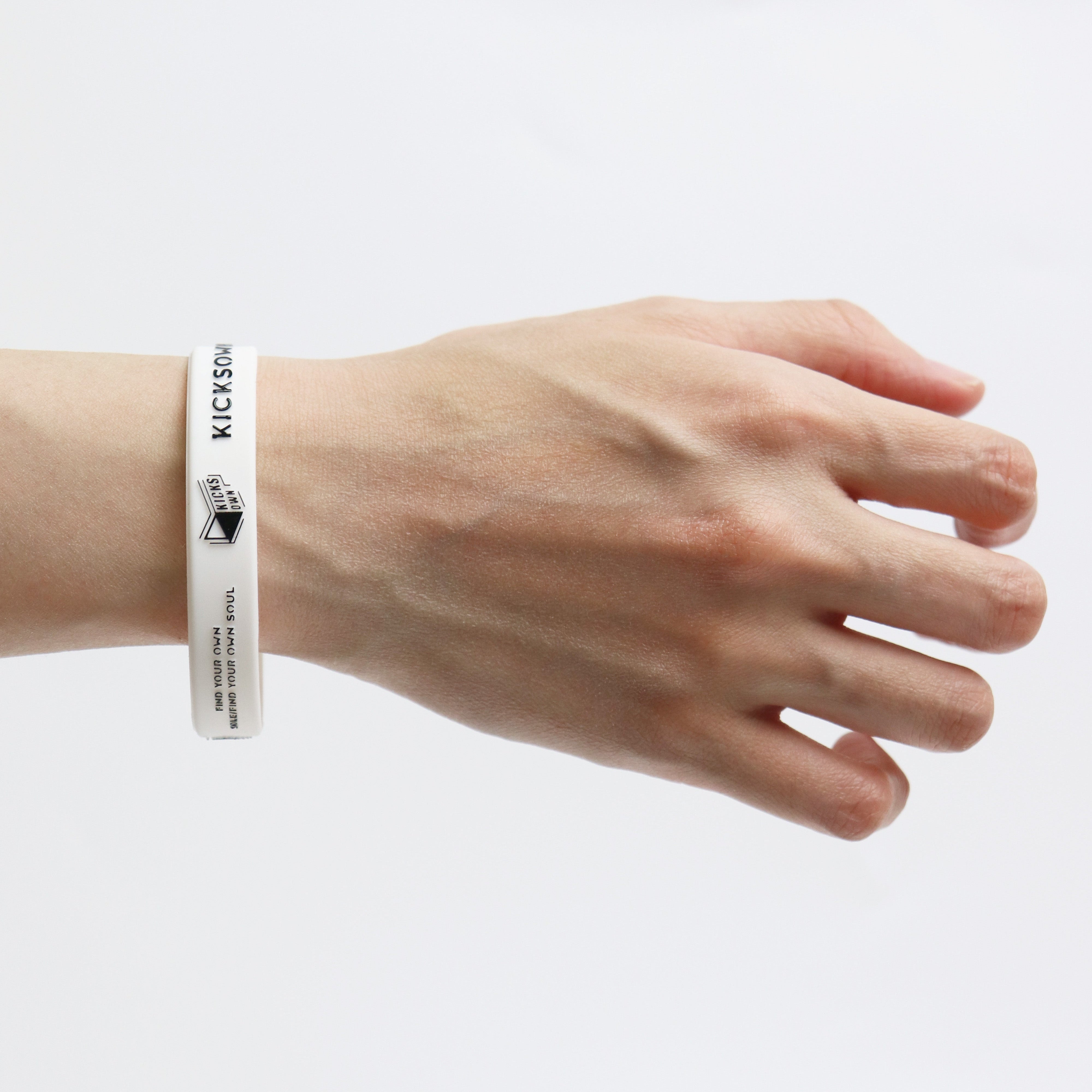 [KICKSOWN] Sports bracelets