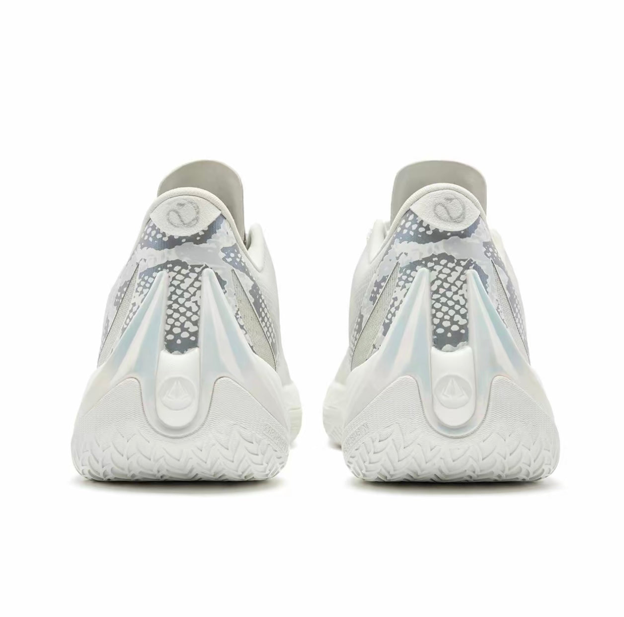 Qiaodan Venom Fang 3.5 'White Snake'