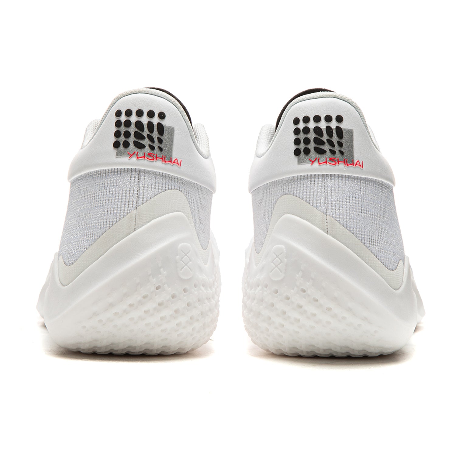 LiNing Yushuai 20 'White Hoofed Horse'